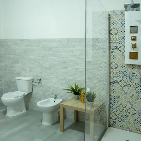 Doctor House Standard, & Luxury * Enna
