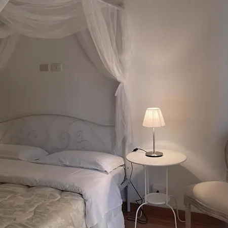 Doctor House Standard, & Luxury Pensjonat