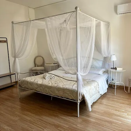 Doctor House Standard, & Luxury Pensjonat
