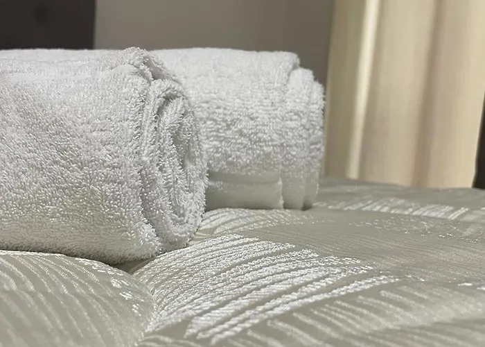 Doctor House Standard, & Luxury