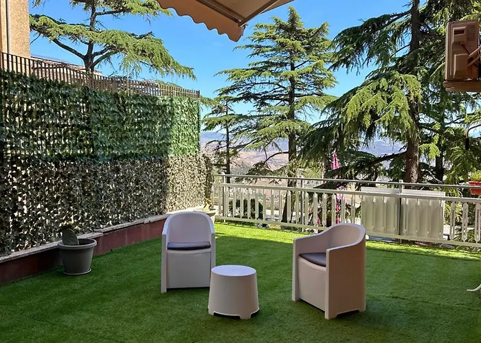 Pensión Doctor House Standard, & Luxury 4*